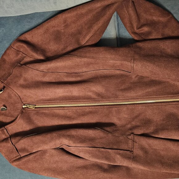 Ivanka Trump Maroon Velvet Blazer with golden zipper - Picture 2 of 4